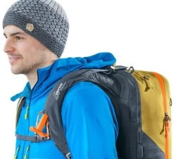 Deuter Alproof Lite 22 -Online Ski Sale 3310123 8706 AlproofLite22 turmeric black D 08 1 1280x1280